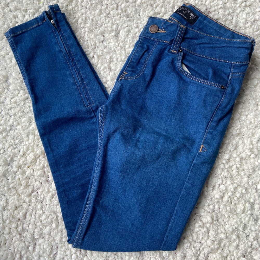 Zara zippered ankle skinny jeans